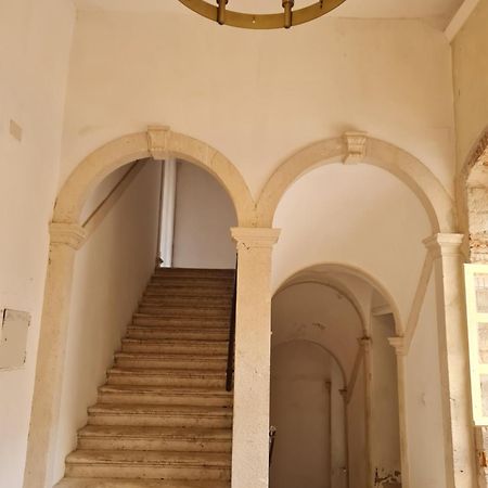 Inchy Accommodation - In The Center Of Diocletian'S Palace Split Bagian luar foto