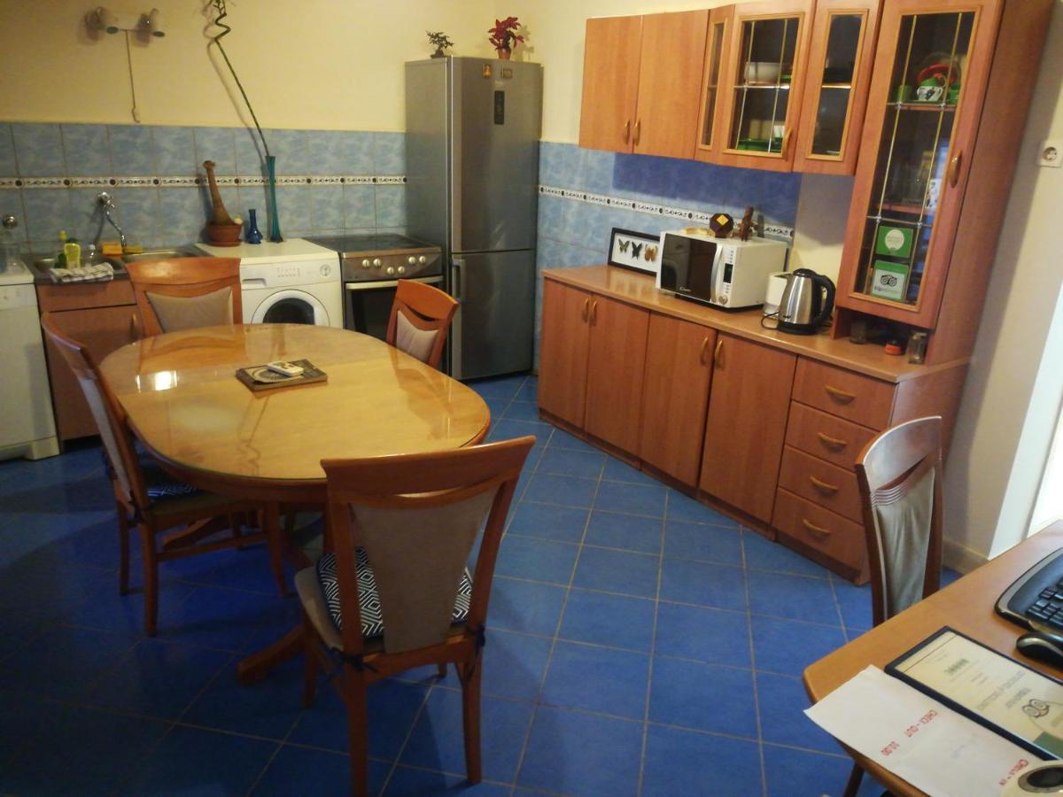 Inchy Accommodation - In The Center Of Diocletian'S Palace Split Bagian luar foto