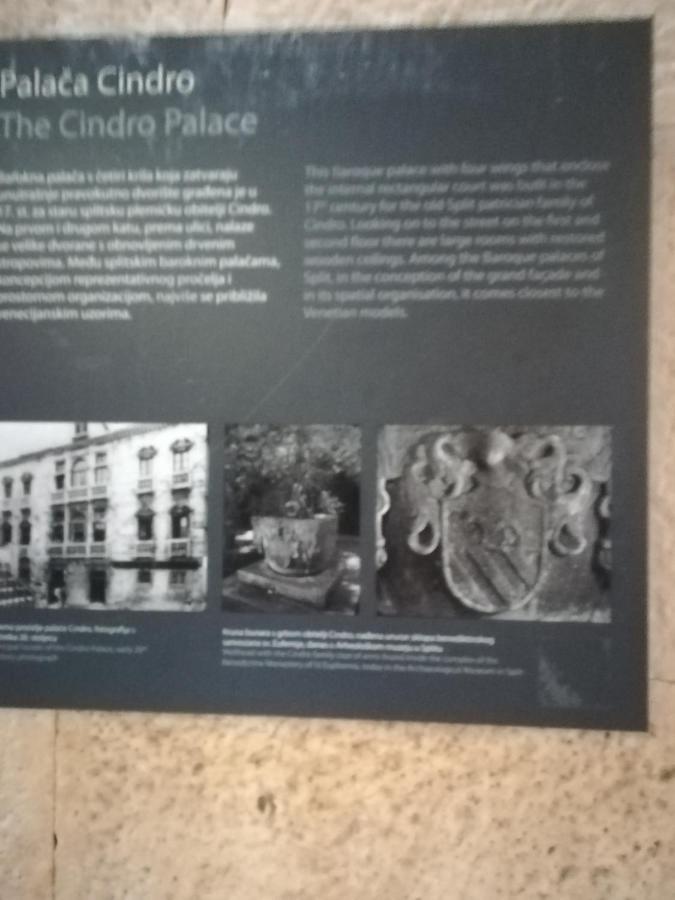 Inchy Accommodation - In The Center Of Diocletian'S Palace Split Bagian luar foto