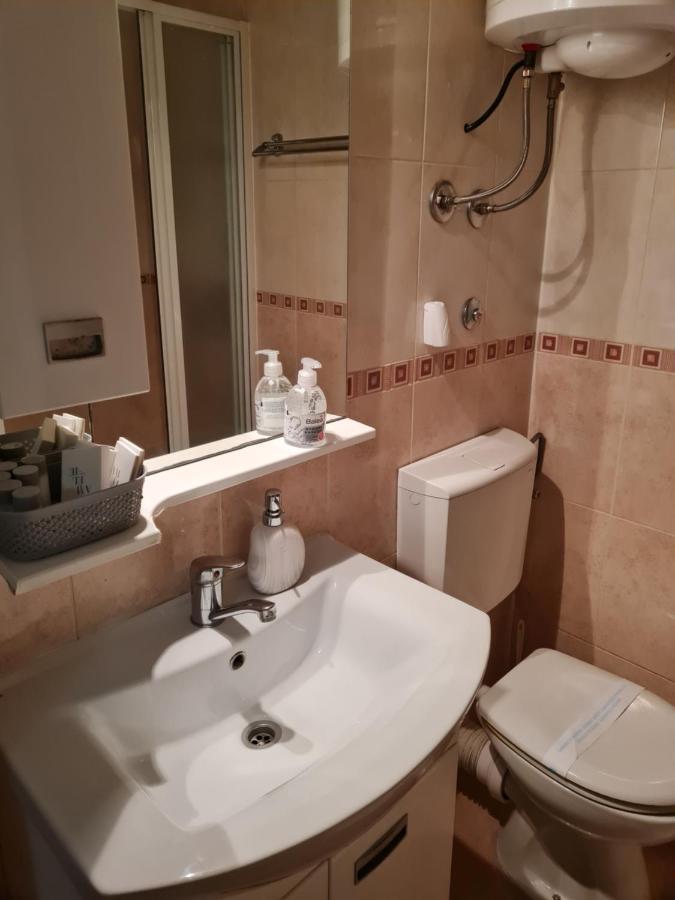 Inchy Accommodation - In The Center Of Diocletian'S Palace Split Bagian luar foto