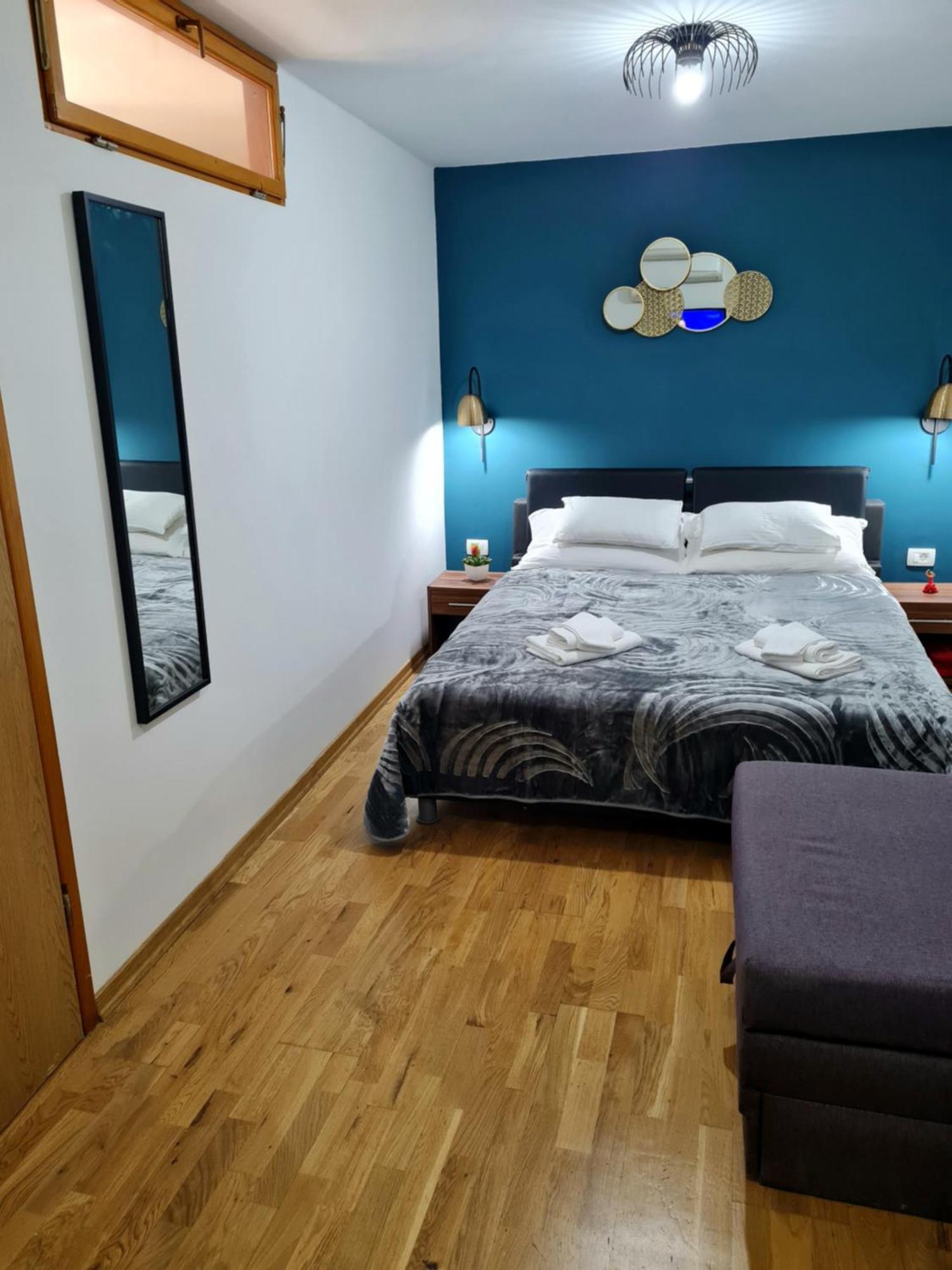 Inchy Accommodation Split Bagian luar foto