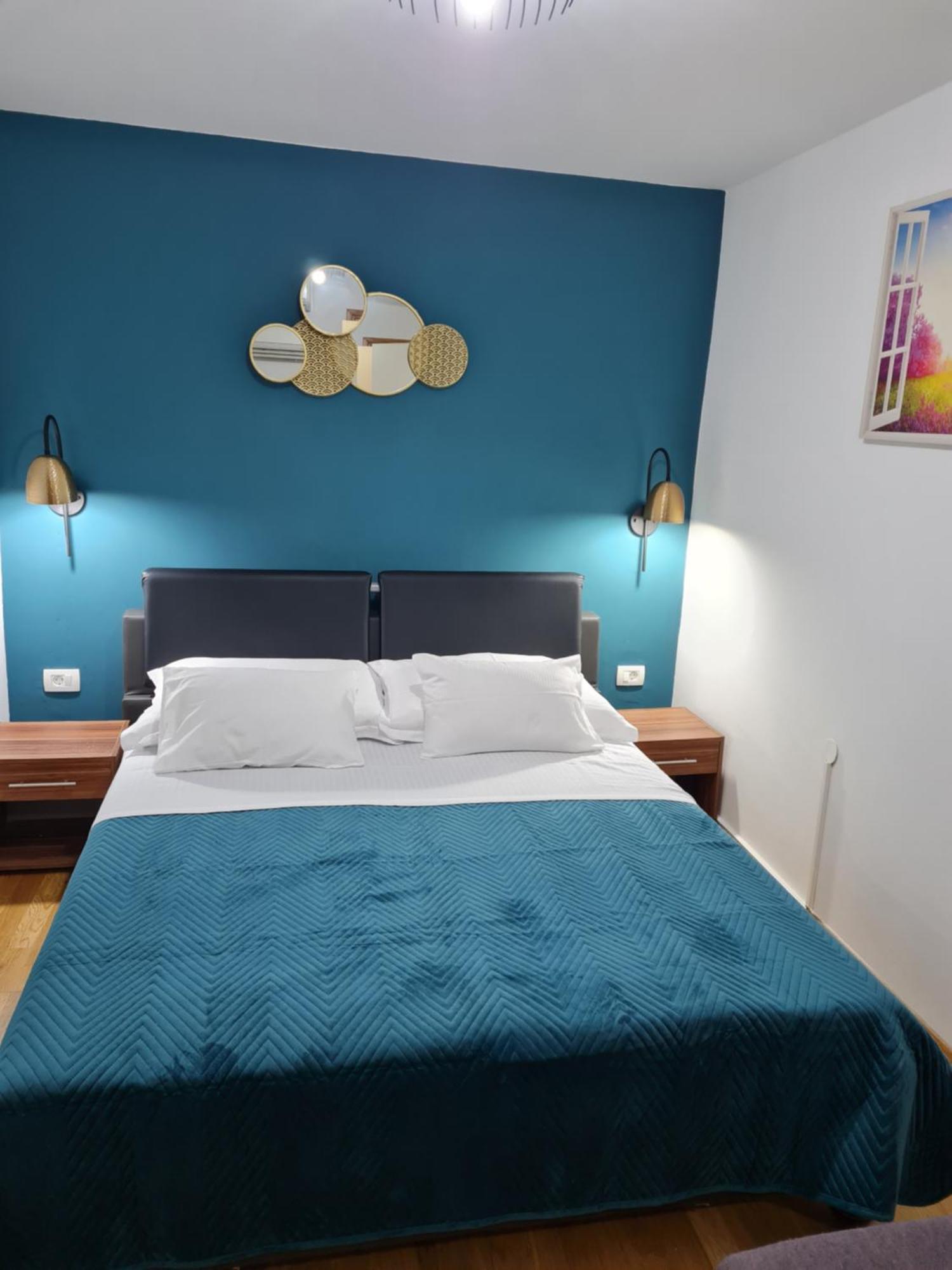 Inchy Accommodation Split Bagian luar foto