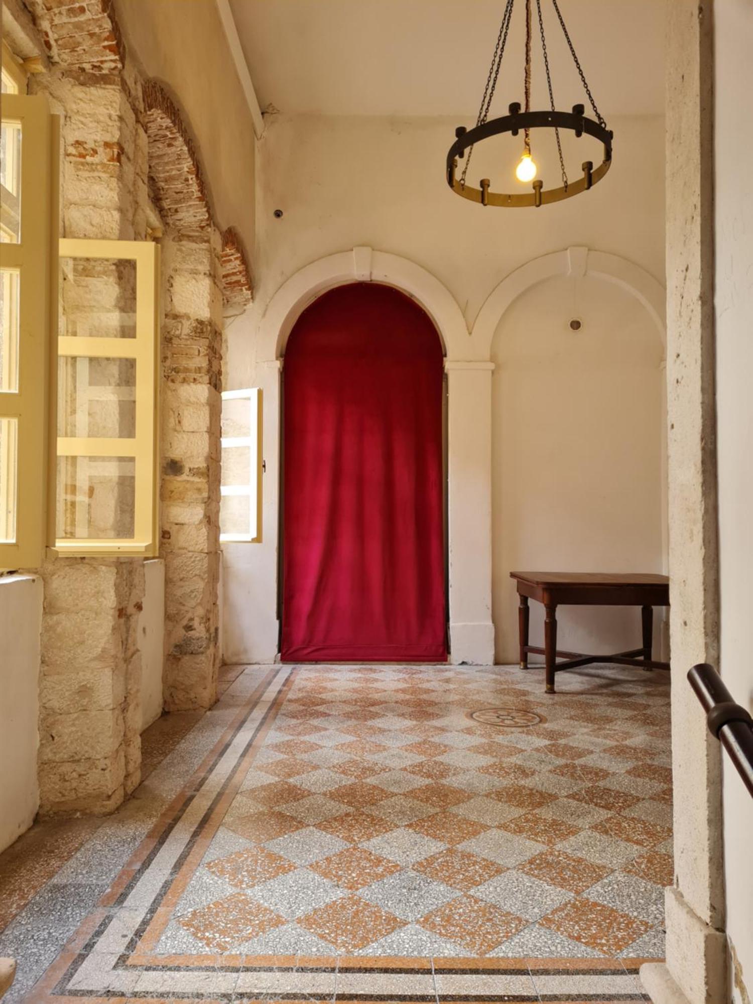 Inchy Accommodation - In The Center Of Diocletian'S Palace Split Bagian luar foto